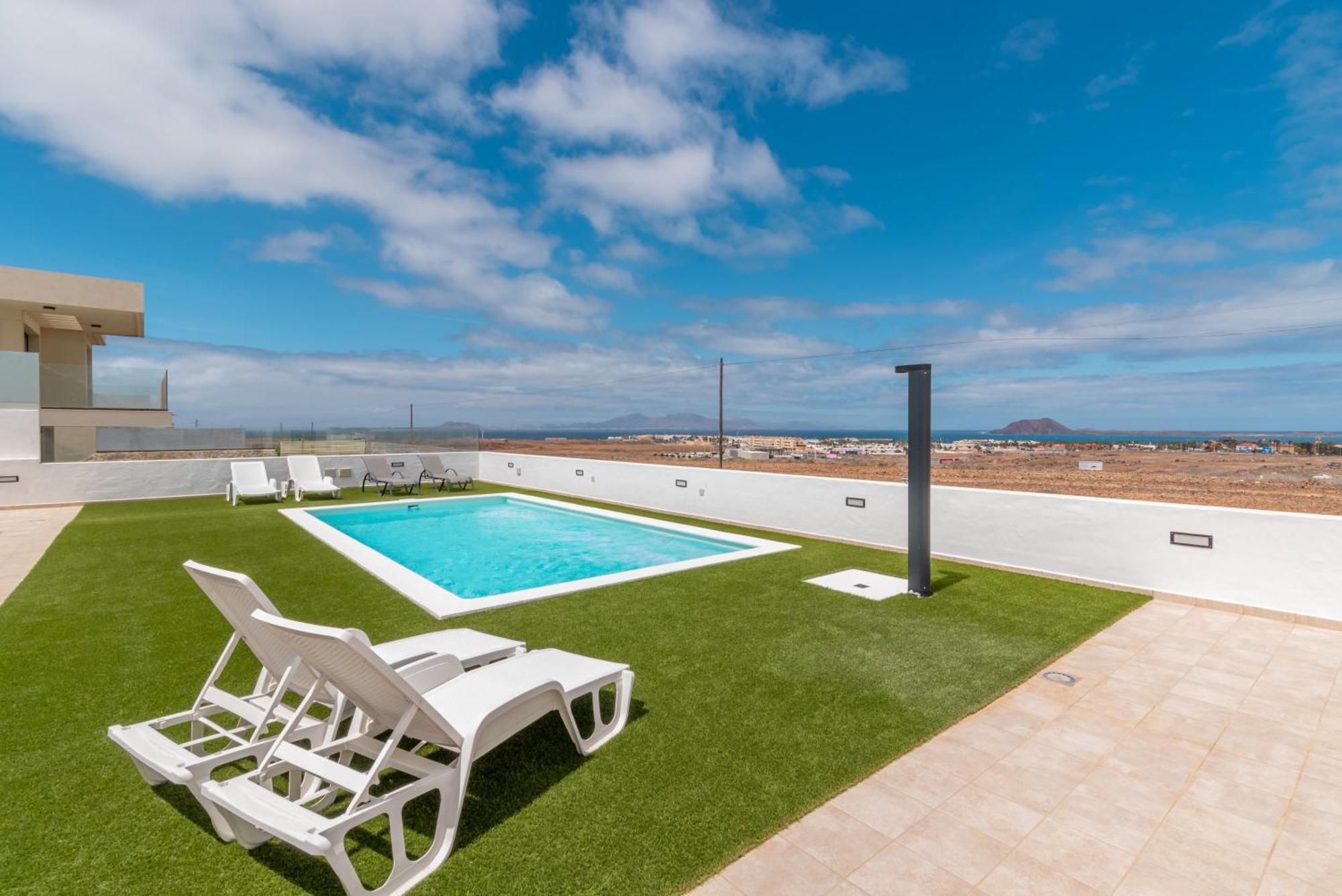 Apartment Seascape Heated Pool Air Con View Adult Only